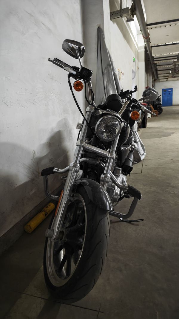 二手哈雷戴维森883L SuperLow