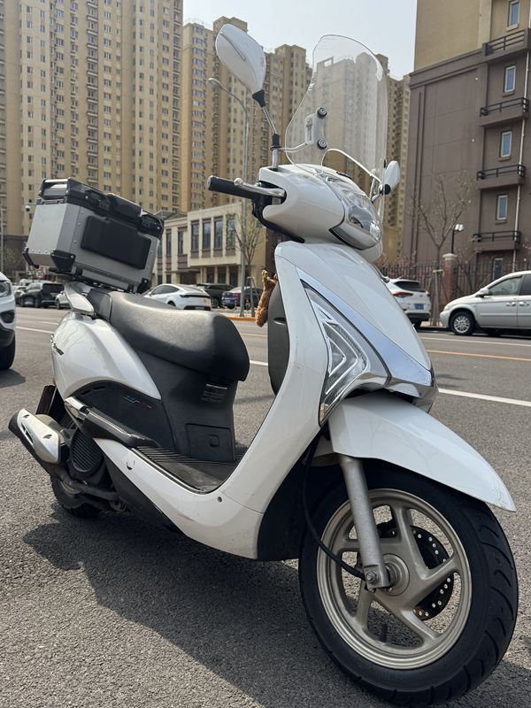 二手五羊本田SCR110 佳御