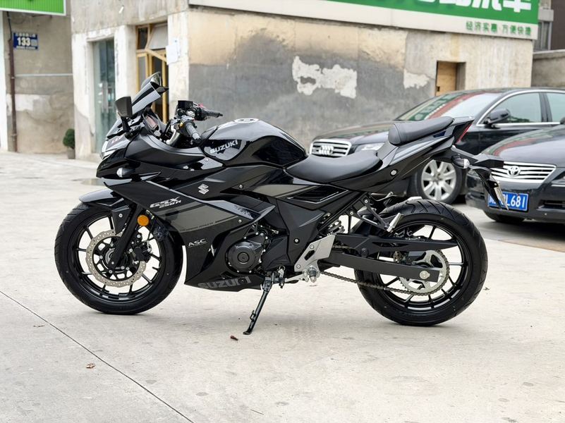 二手豪爵铃木GSX250R