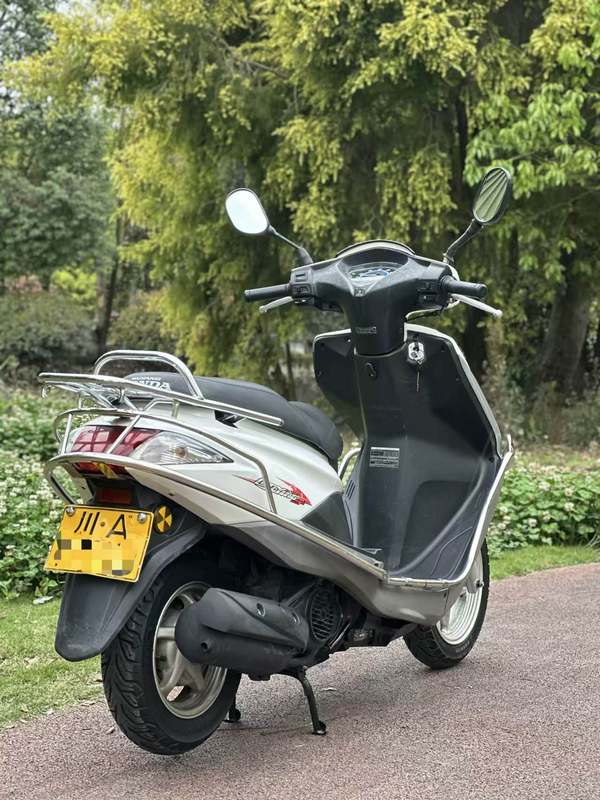 二手五羊本田喜致125