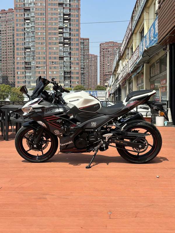 二手川崎Ninja 400