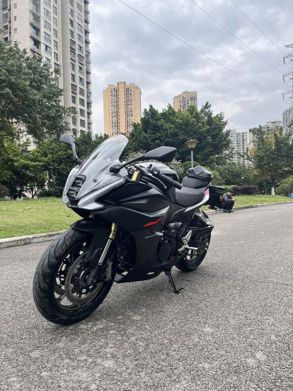 二手贝纳利龙卷风 Tornado 552R