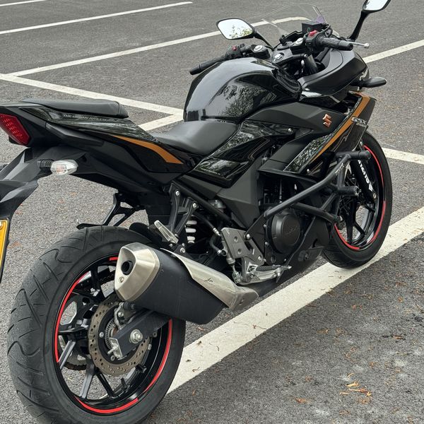 二手豪爵铃木GSX250R