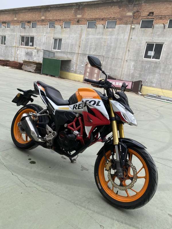 二手五羊本田CB190R 暴锋眼