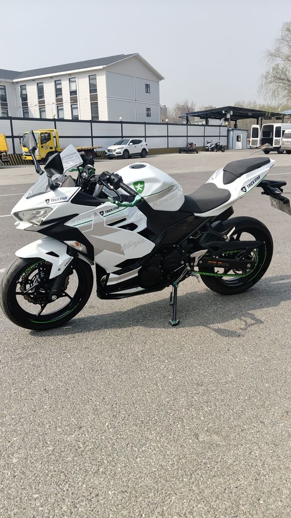 二手川崎Ninja 400