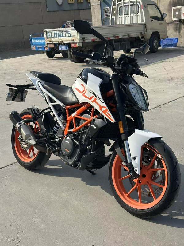 二手KTMR2R390 Duke
