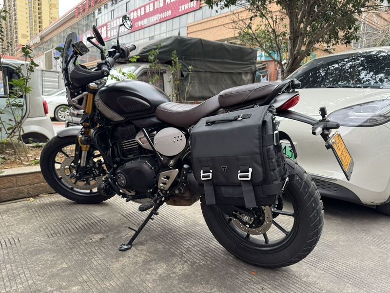 二手凯旋Scrambler 400 X