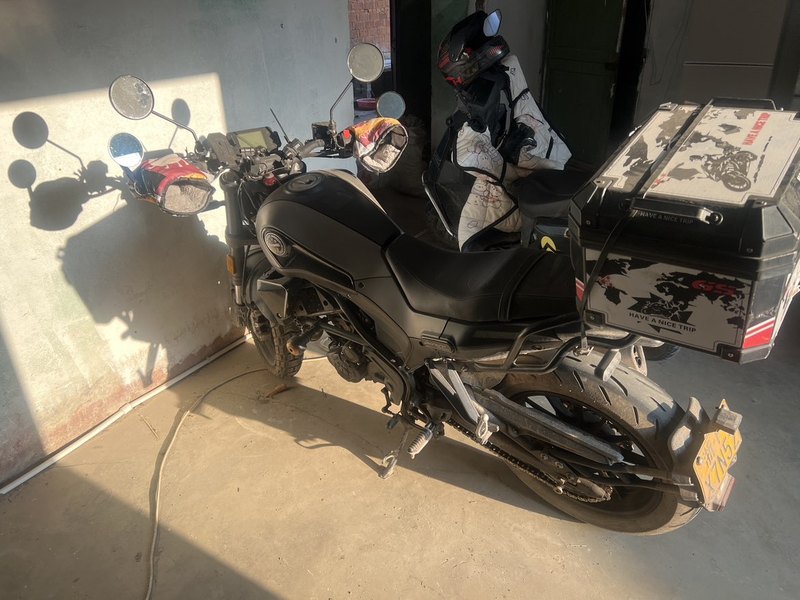 二手贝纳利幼狮 Leoncino 250