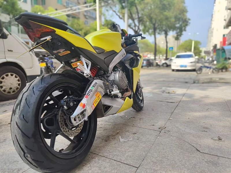 二手阿普利亚RS 660 