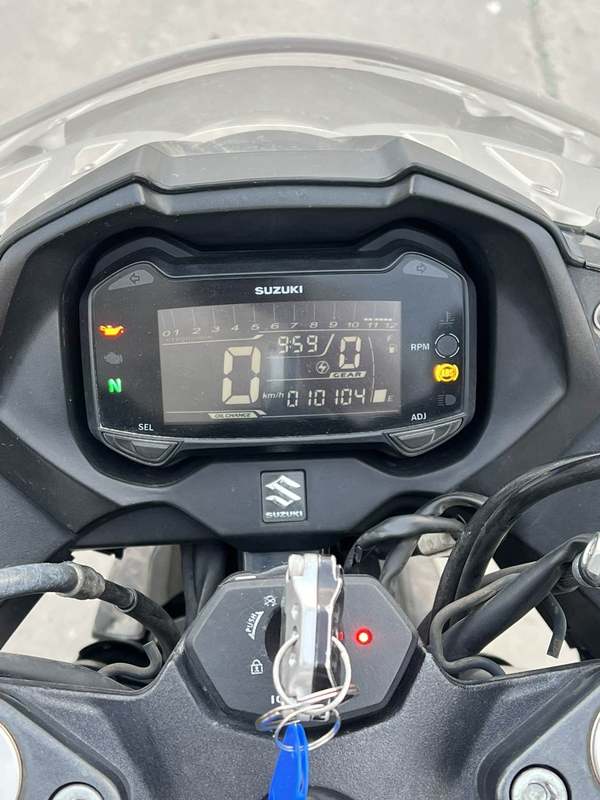 二手豪爵铃木GSX250R