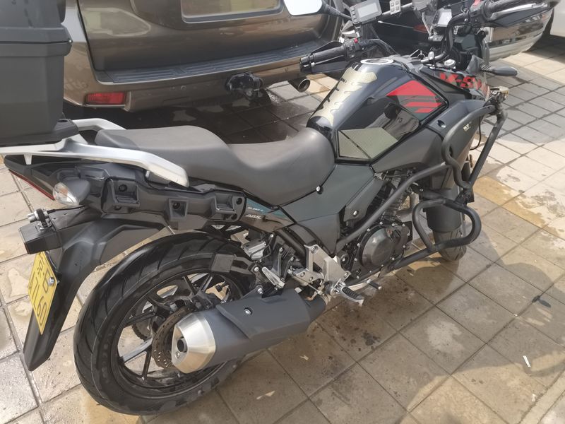 二手豪爵铃木DL250