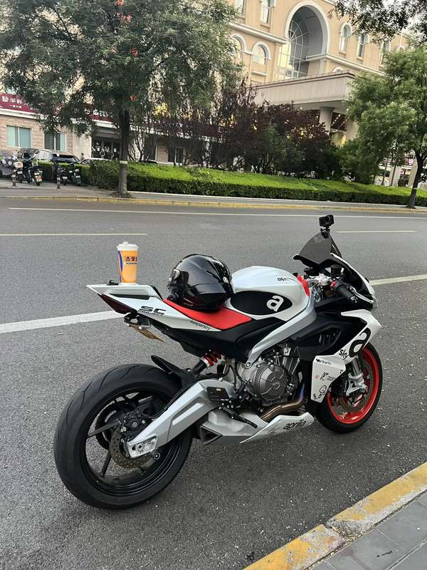 二手阿普利亚RS 660 