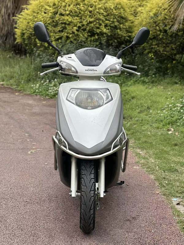 二手五羊本田喜致125