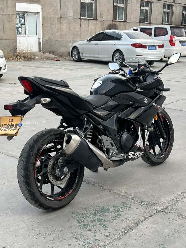 二手豪爵铃木GSX250R