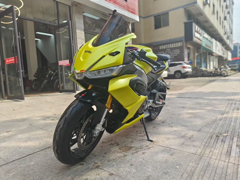 二手阿普利亚RS 660 