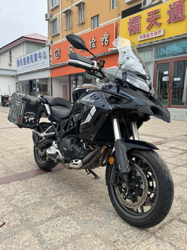 二手贝纳利金鹏 TRK502