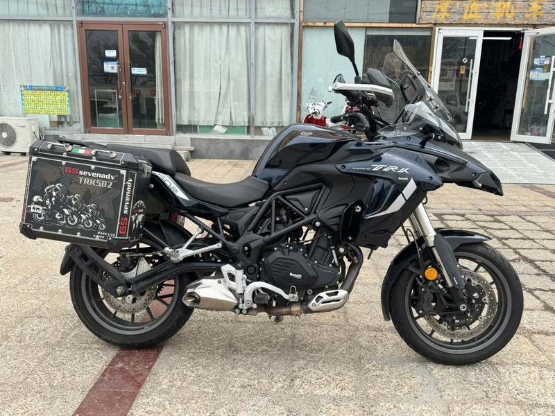 二手贝纳利金鹏 TRK502