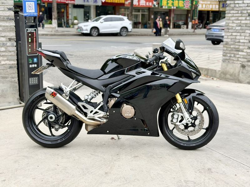 二手张雪机车500RR