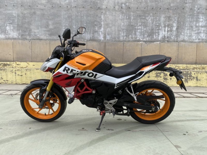 二手五羊本田CB190R 暴锋眼
