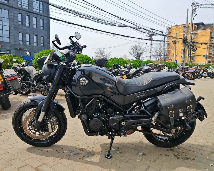 二手贝纳利幼狮 Leoncino 500