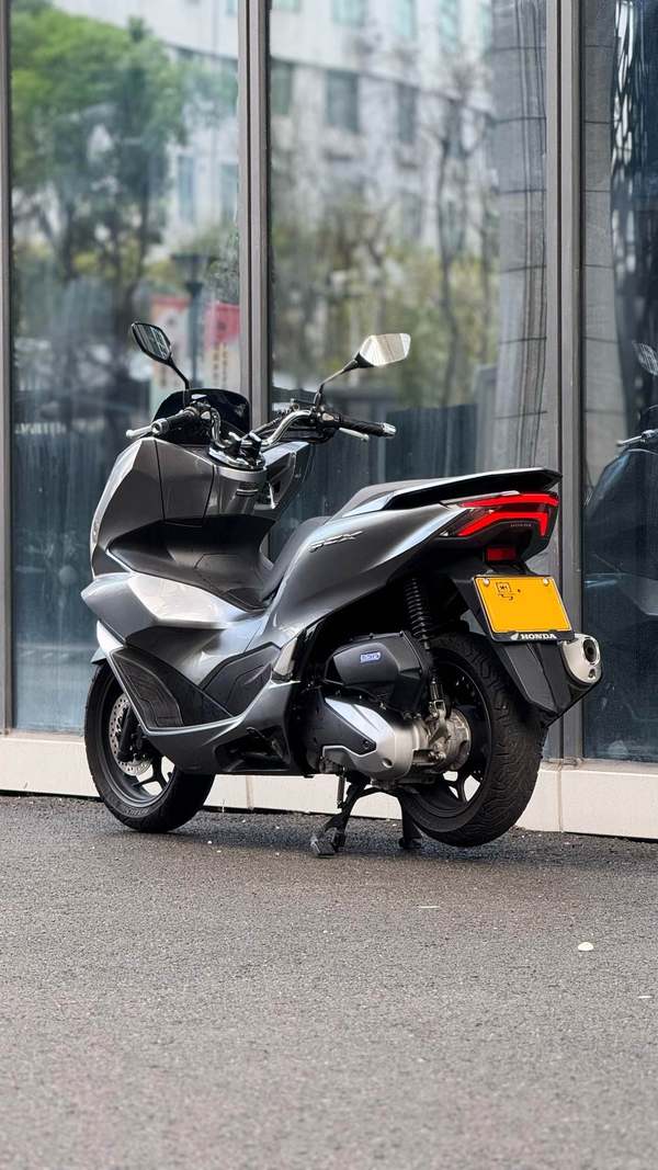 二手五羊本田PCX