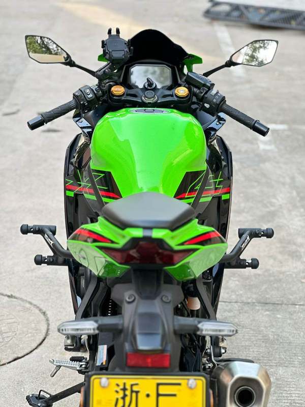 二手川崎ZX-4R