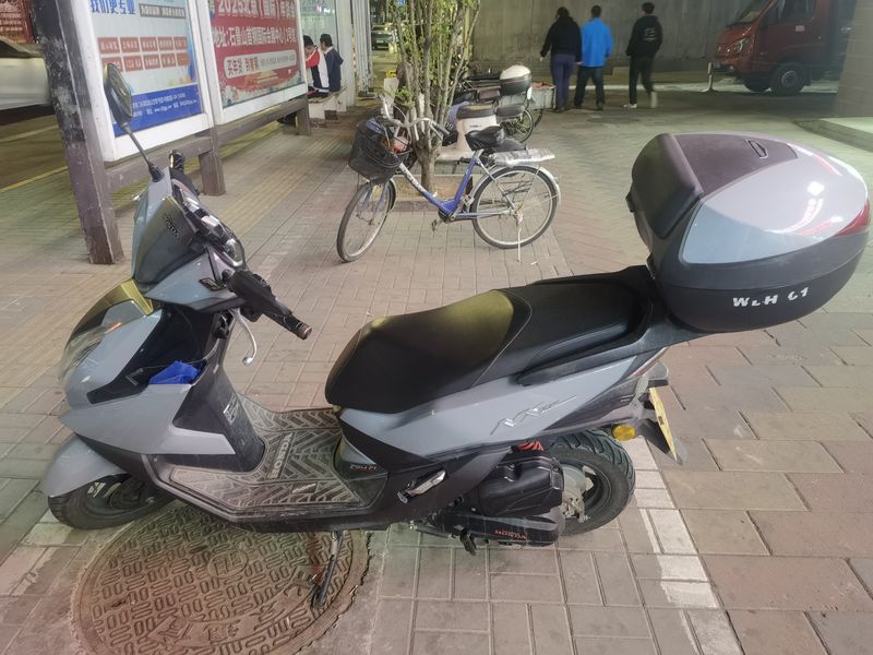 二手五羊本田NX125