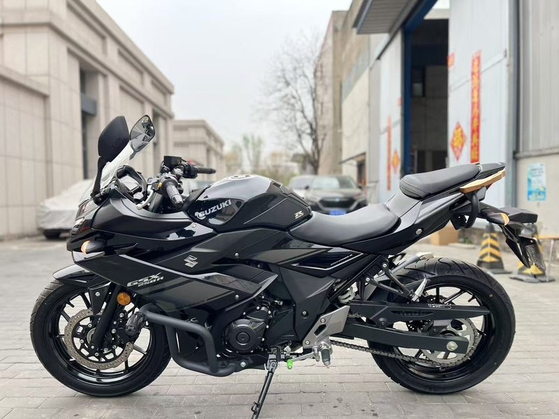 二手豪爵铃木GSX250R