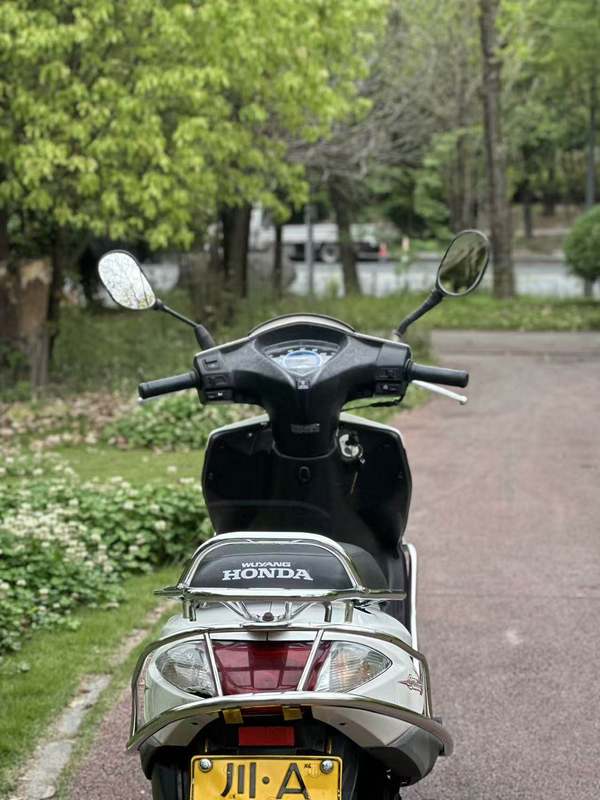 二手五羊本田喜致125