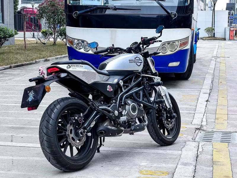 二手哈雷戴维森X 350