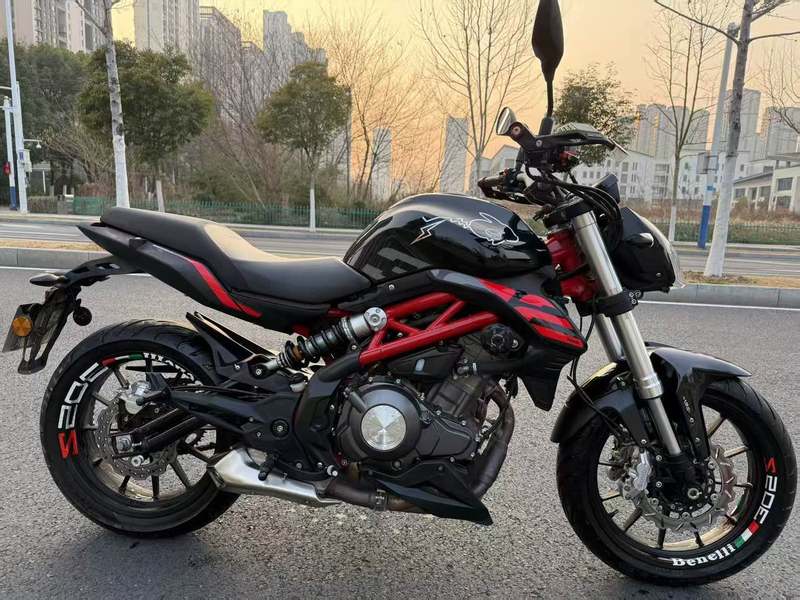 二手贝纳利蓝宝龙 BN302S