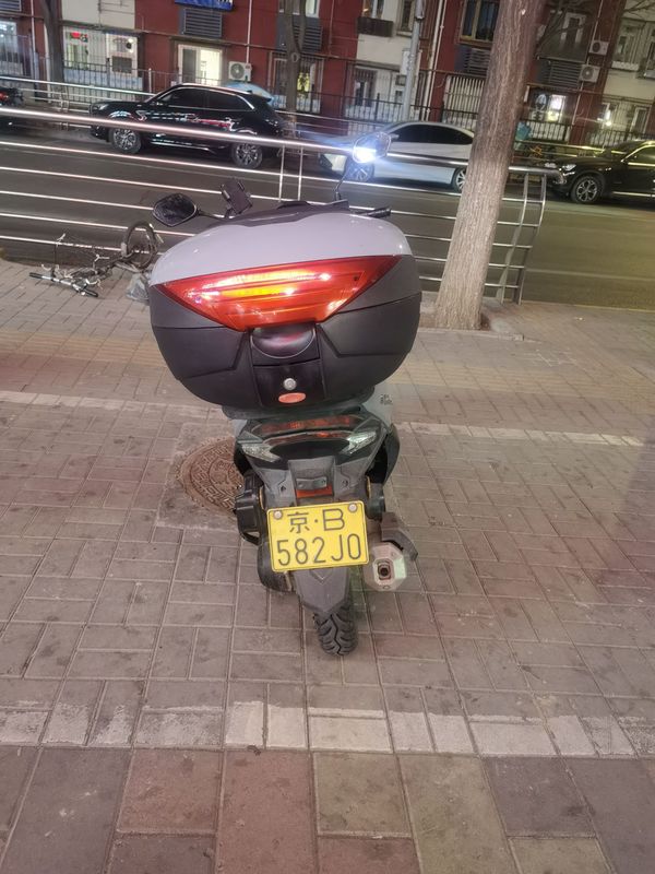 二手五羊本田NX125