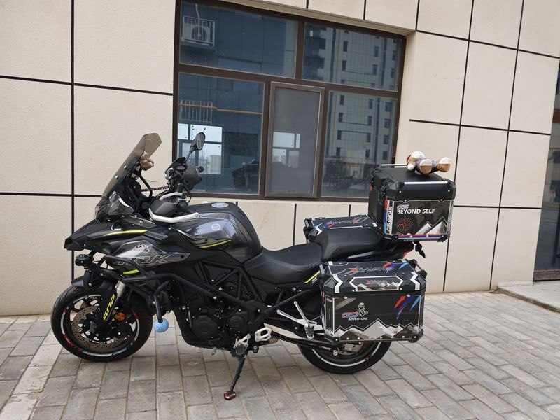 二手贝纳利金鹏 TRK502