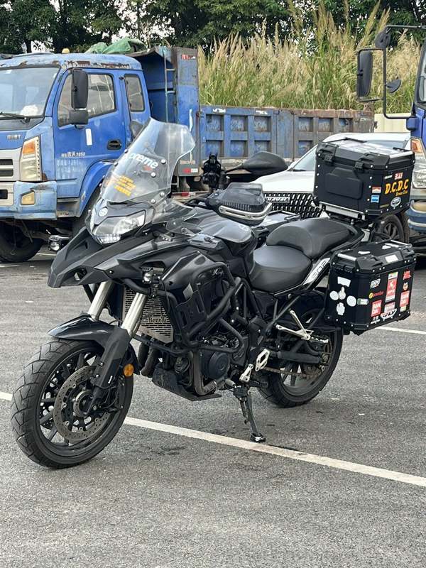 二手贝纳利金鹏 TRK502