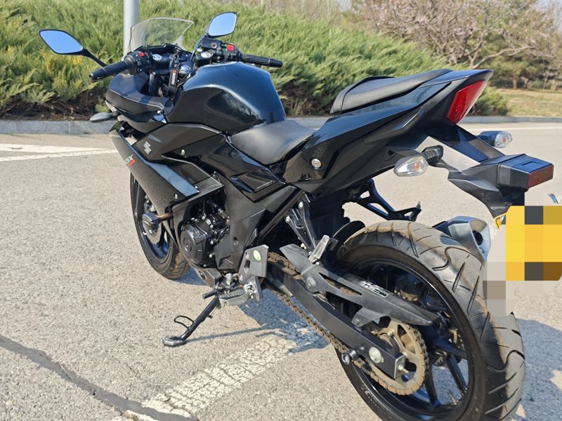 二手豪爵铃木GSX250R