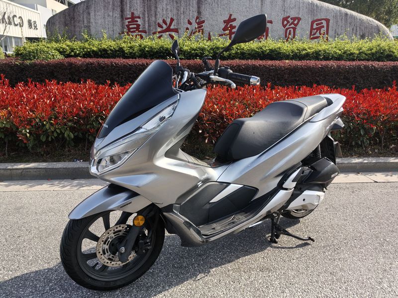 二手五羊本田PCX