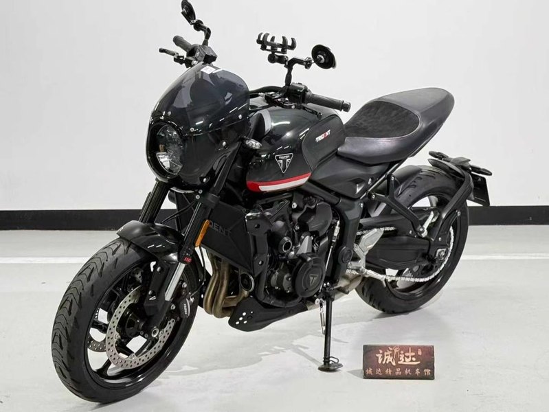 二手凯旋Trident 660