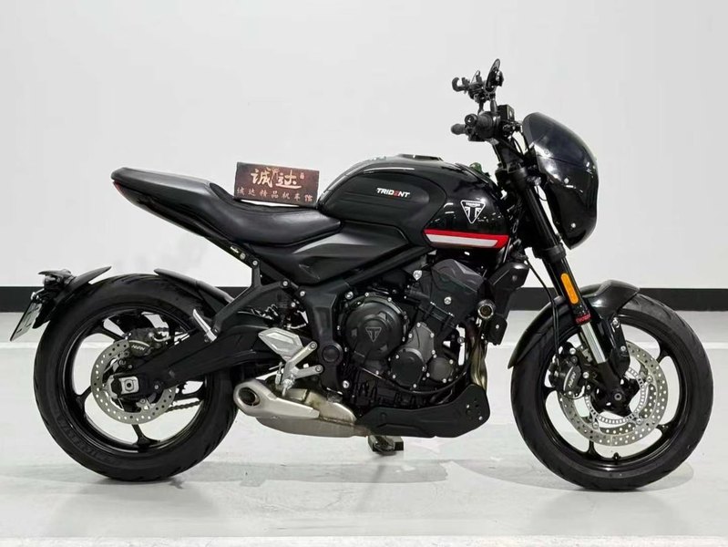 二手凯旋Trident 660