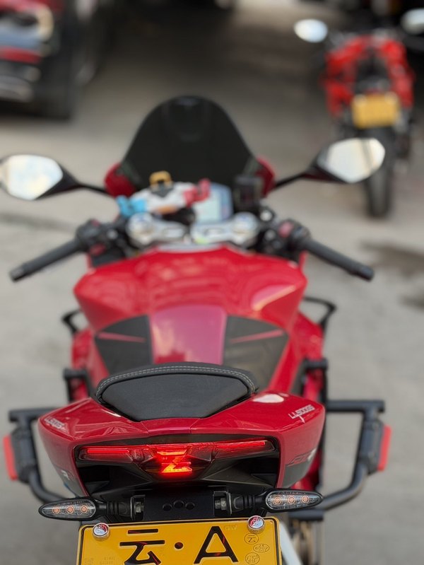 二手张雪机车500RR