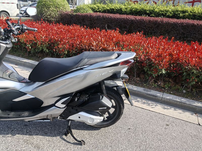 二手五羊本田PCX