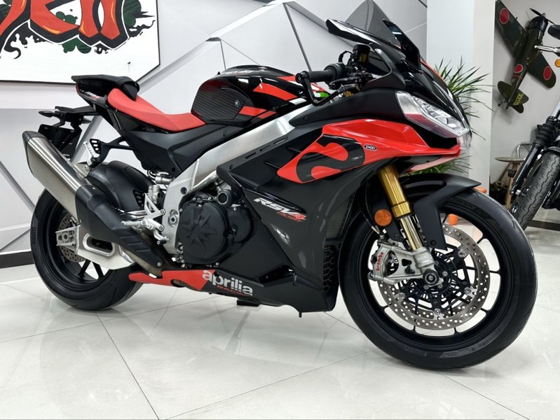 二手阿普利亚RSV4