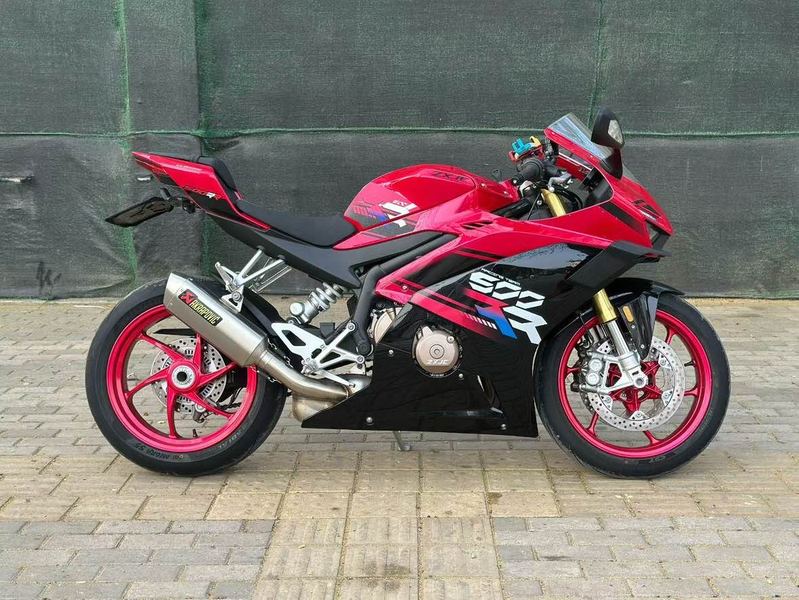 二手张雪机车500RR