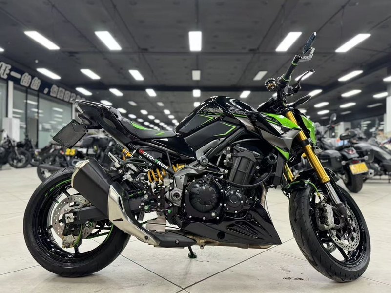 二手川崎Z900