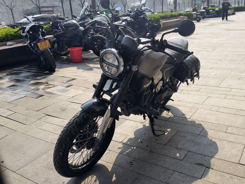 二手五羊本田鸷道 CB190SS