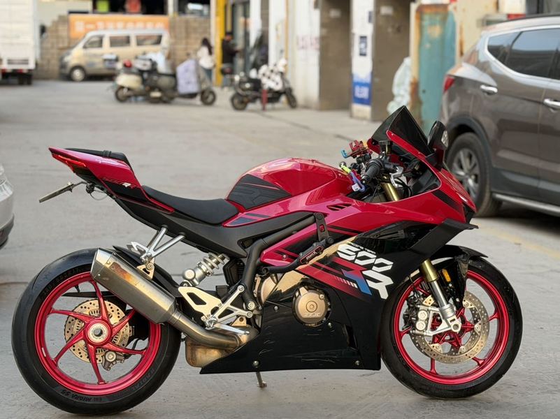 二手张雪机车500RR