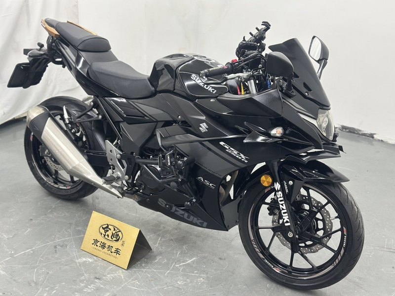 二手豪爵铃木GSX250R