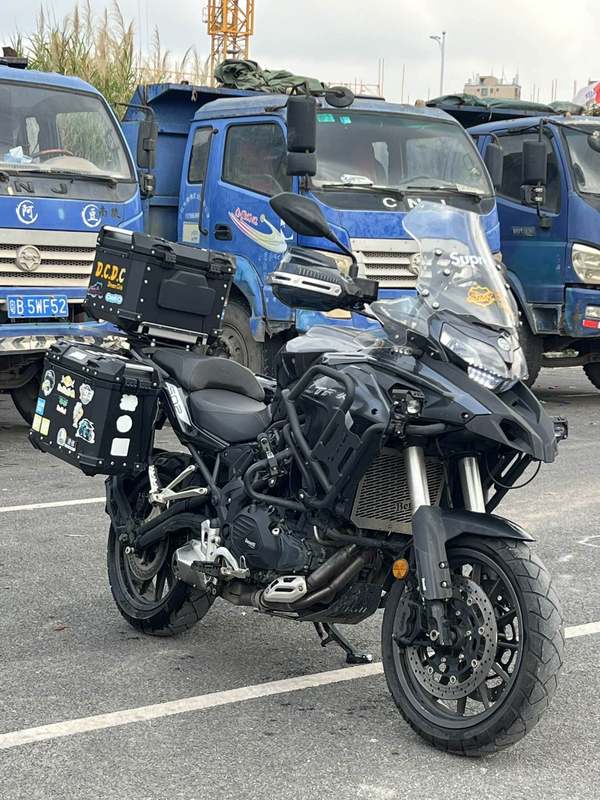 二手贝纳利金鹏 TRK502