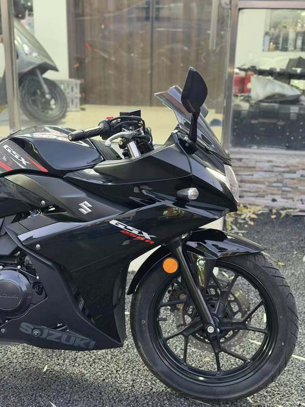 二手豪爵铃木GSX250R