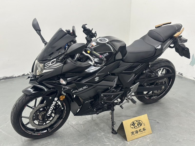 二手豪爵铃木GSX250R
