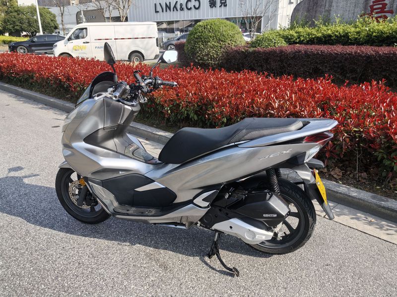 二手五羊本田PCX